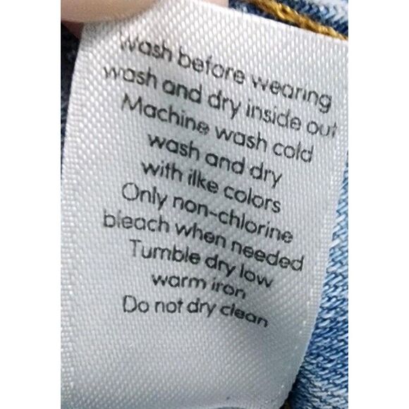 Capri Athleta Womens Size 10 Sculptek Jeans Light Wash Denim - Picture 5 of 8